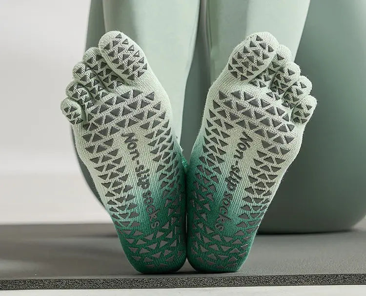 Cute pilates five toe socks for women - non-slip silicone low-ankle yoga socks