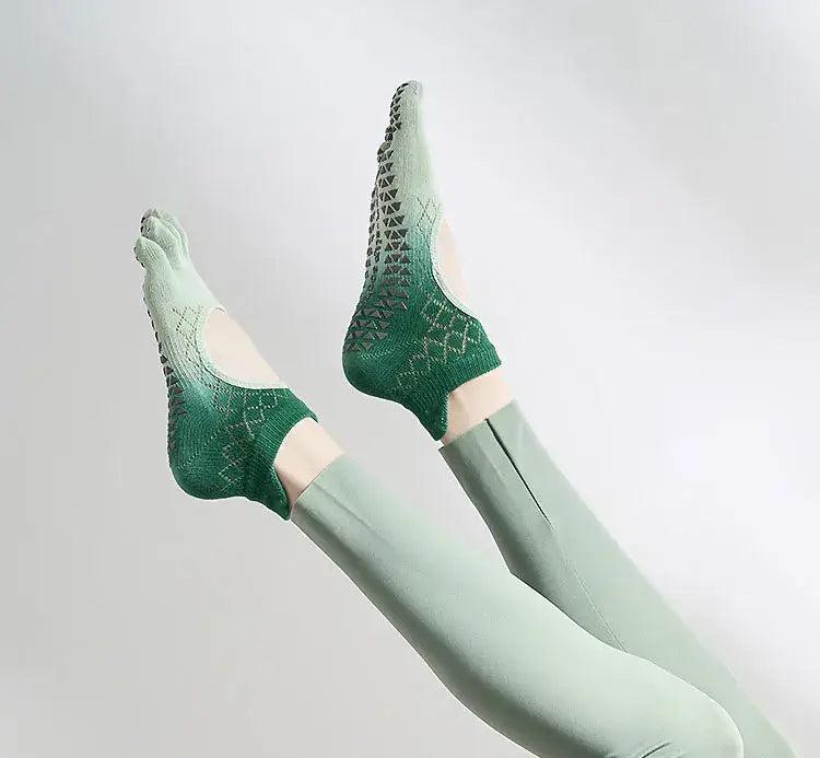 Cute pilates five toe socks for women - non-slip silicone low-ankle yoga socks